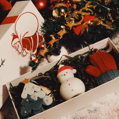 Lush™ Handcrafted Christmas Candle Gift Box
