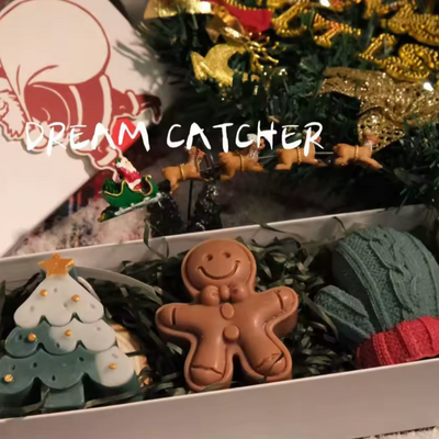 Lush™ Handcrafted Christmas Candle Gift Box
